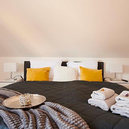 Grosszuegig & Stilvoll Parkplatz ,Ruhige Lage, 5 Personen, Langzeit Apartment Paderborn Luaran gambar