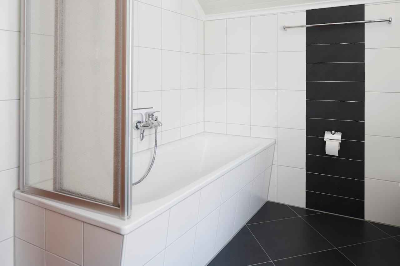 Grosszuegig & Stilvoll Parkplatz ,Ruhige Lage, 5 Personen, Langzeit Apartment Paderborn Luaran gambar